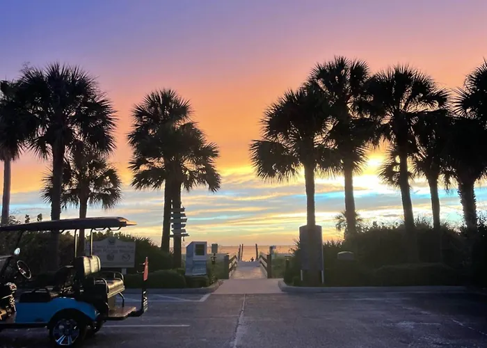 Cheerful 7 Bdrm With Private Pool One Block From * Clearwater Beach